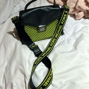 GREAT CONDITION MICHAEL KORS BAG